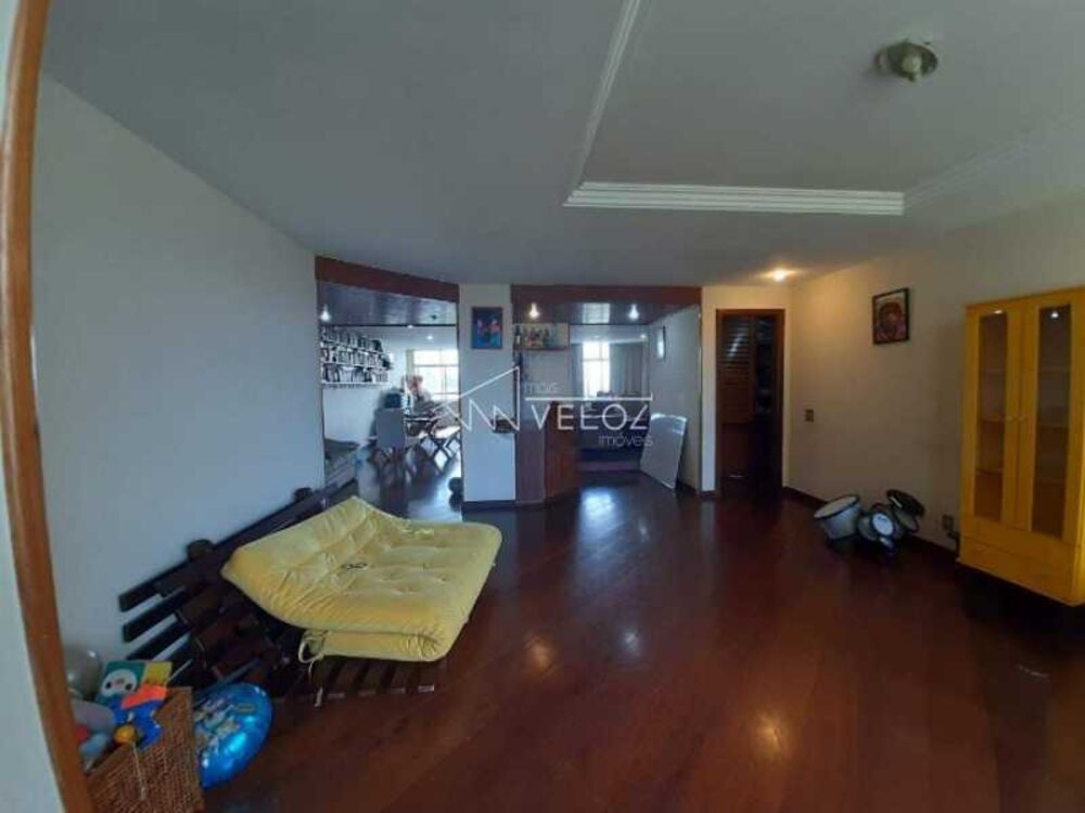 Apartamento à venda com 3 quartos, 230m² - Foto 1