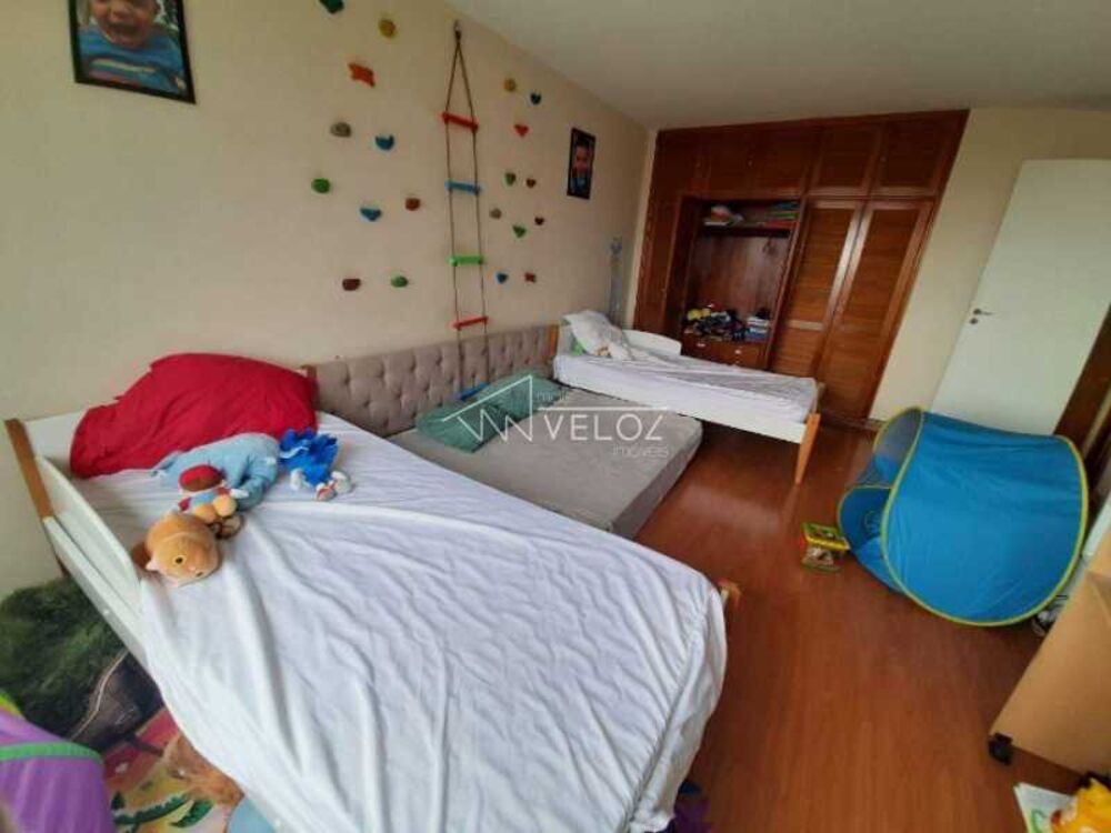 Apartamento à venda com 3 quartos, 230m² - Foto 9