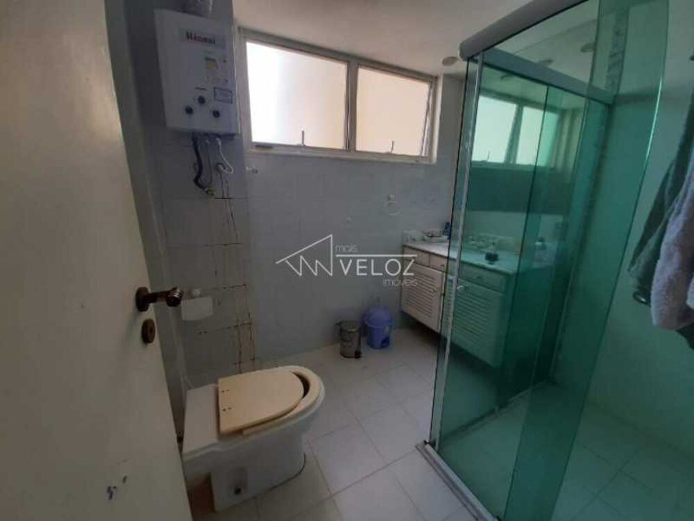 Apartamento à venda com 3 quartos, 230m² - Foto 4