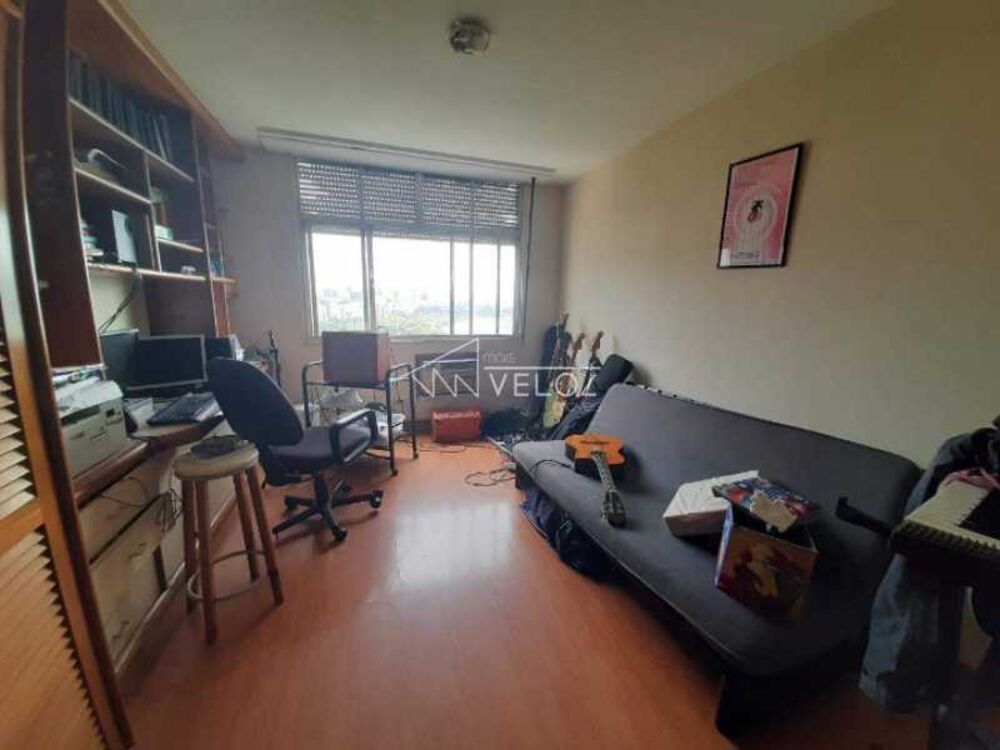 Apartamento à venda com 3 quartos, 230m² - Foto 5