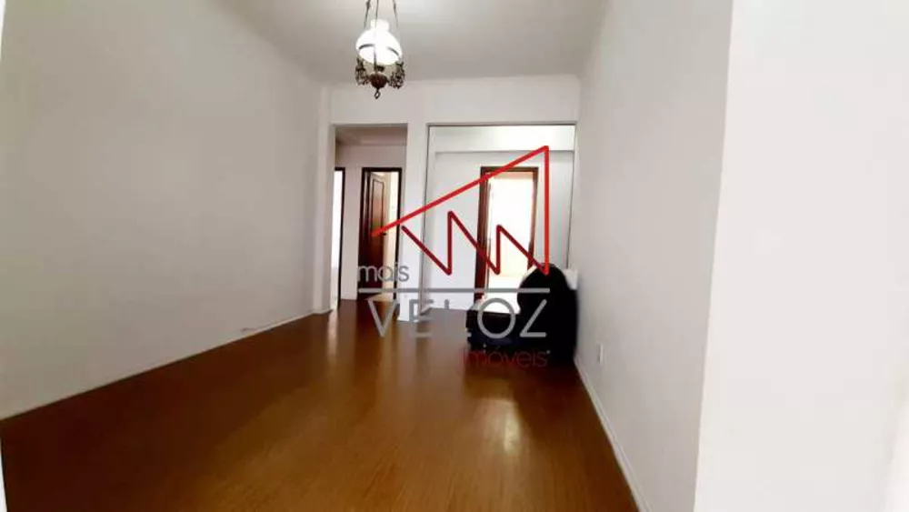 Apartamento à venda com 3 quartos, 105m² - Foto 2