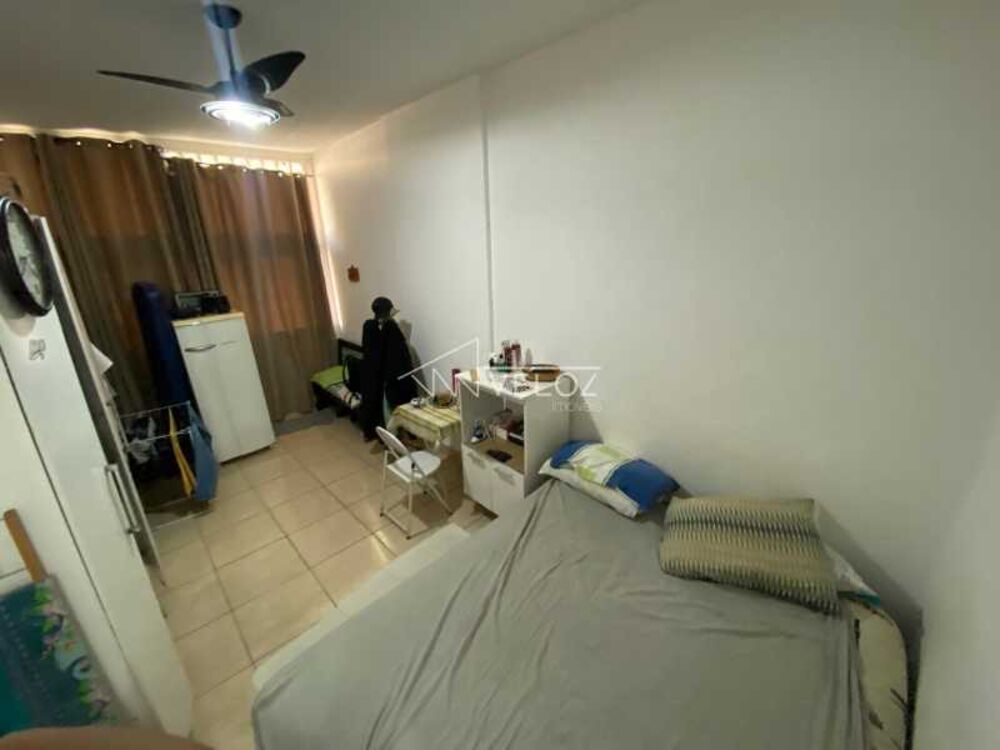 Apartamento à venda com 1 quarto, 21m² - Foto 2