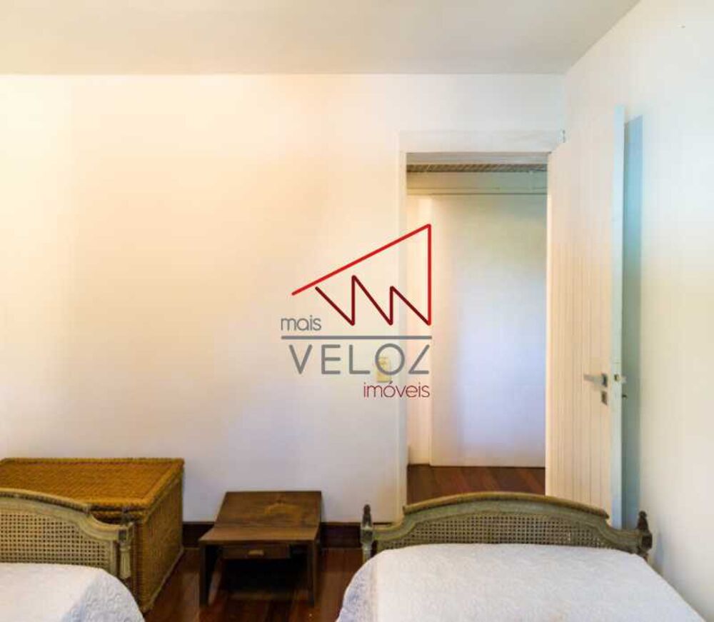 Casa de Condomínio à venda com 4 quartos, 260m² - Foto 16