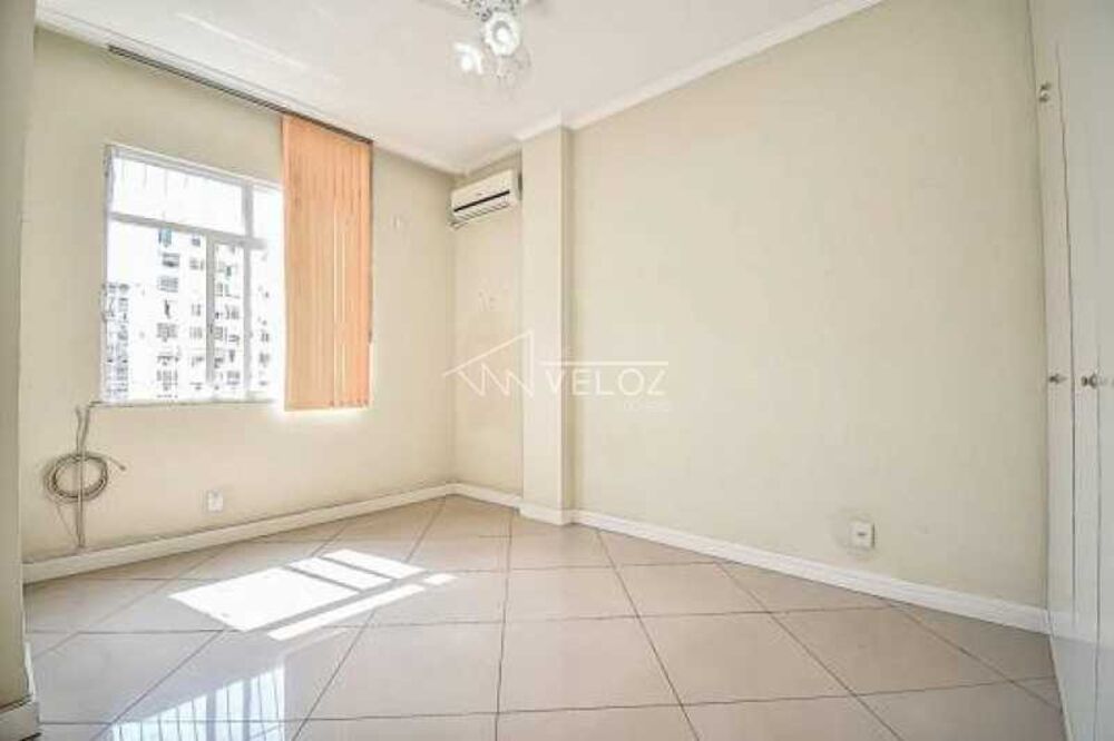 Apartamento à venda com 3 quartos, 127m² - Foto 4