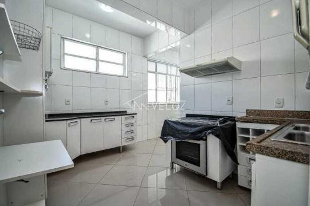 Apartamento à venda com 3 quartos, 127m² - Foto 9