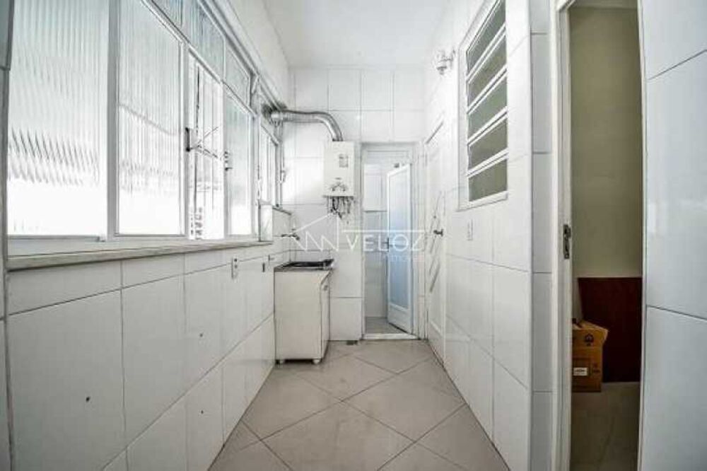 Apartamento à venda com 3 quartos, 127m² - Foto 11