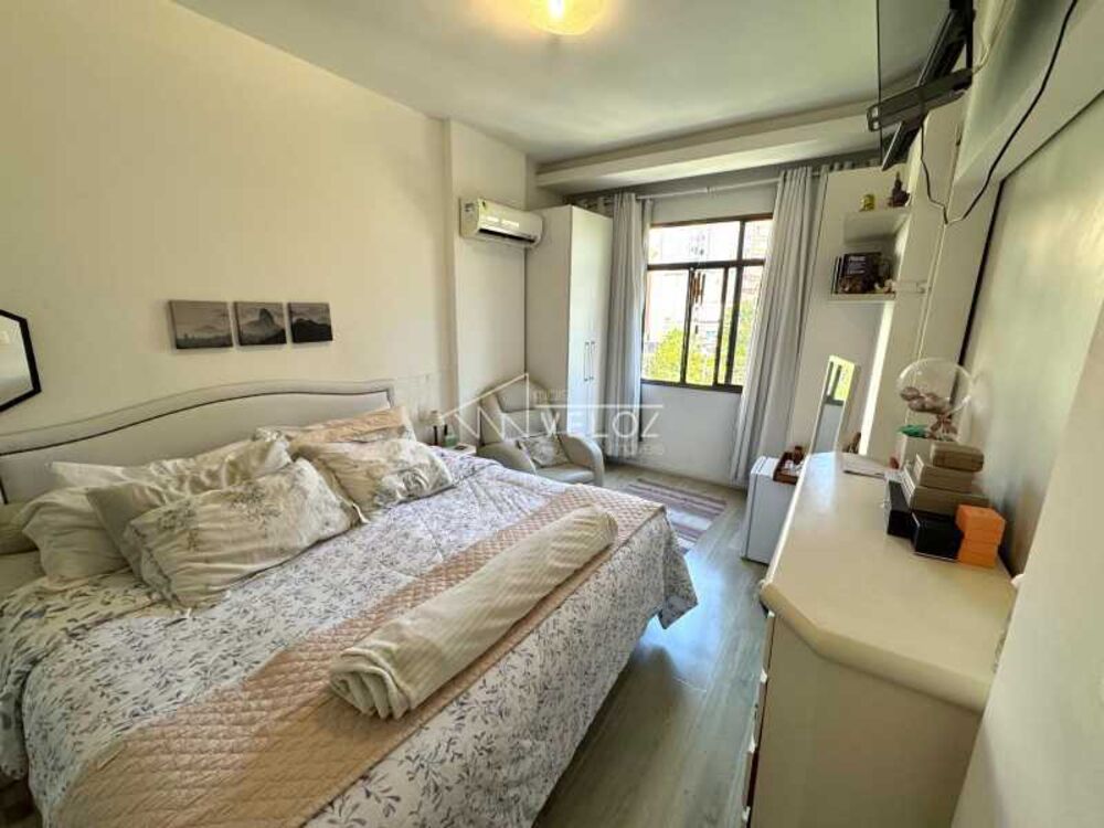 Apartamento à venda com 3 quartos, 116m² - Foto 9
