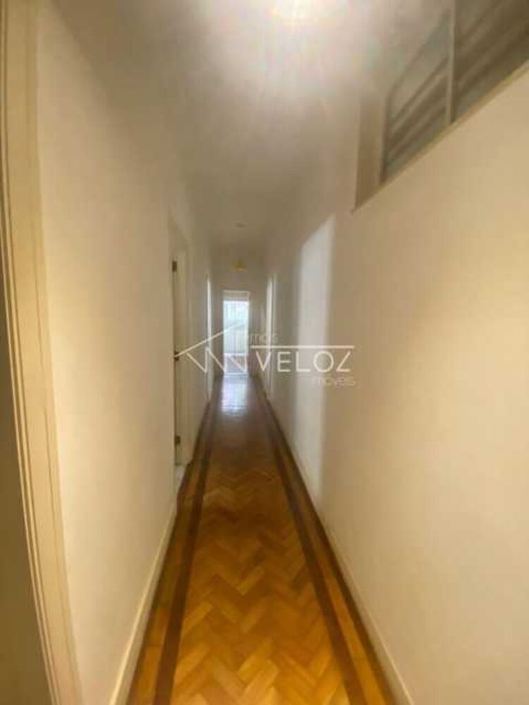 Apartamento à venda com 3 quartos, 200m² - Foto 8