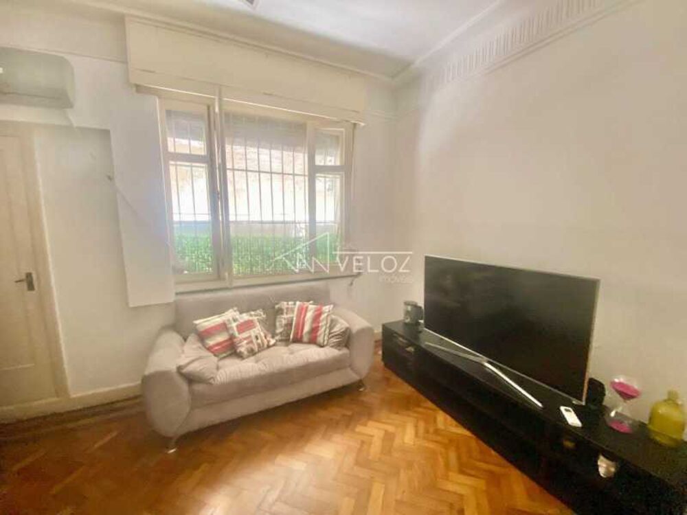 Apartamento à venda com 3 quartos, 200m² - Foto 7