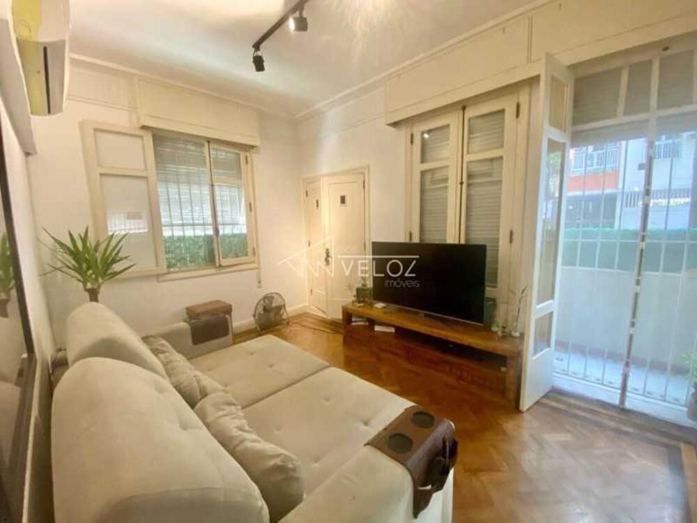Apartamento à venda com 3 quartos, 200m² - Foto 12