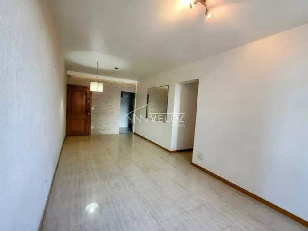 Apartamento à venda com 3 quartos, 94m² - Foto 4