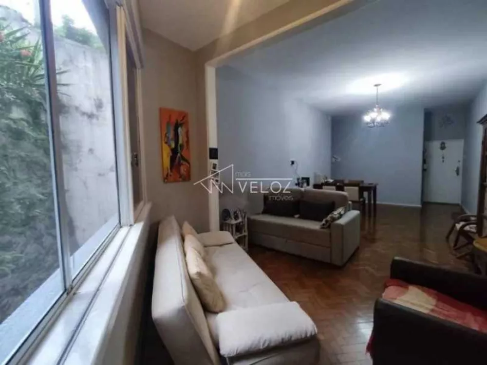 Apartamento à venda com 2 quartos, 75m² - Foto 6