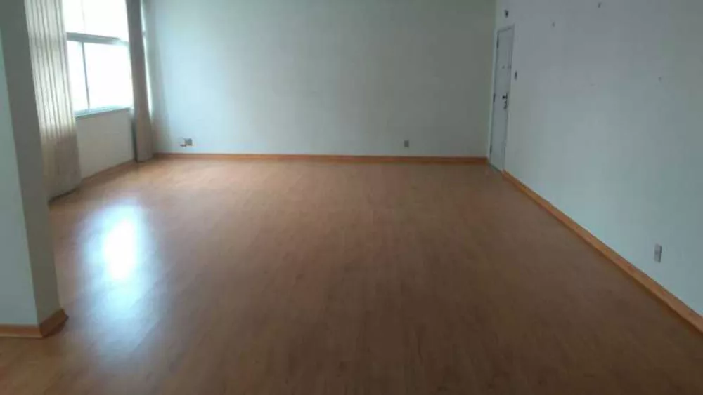 Apartamento à venda com 4 quartos, 220m² - Foto 3