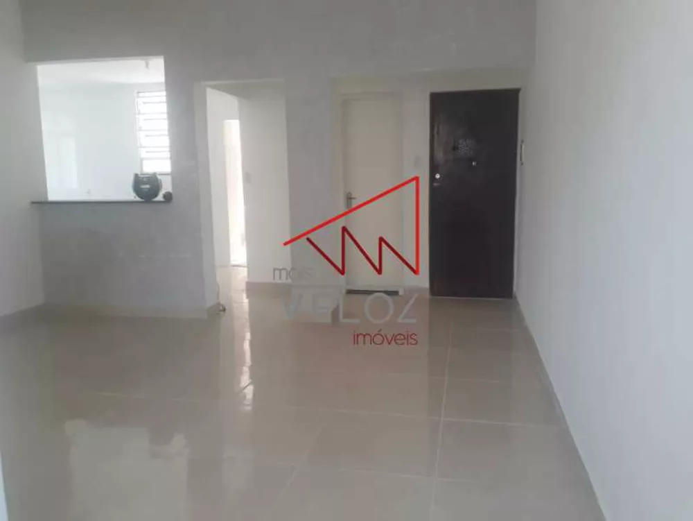 Apartamento à venda com 3 quartos, 85m² - Foto 3