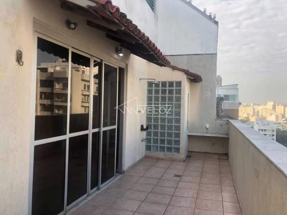 Cobertura à venda com 2 quartos, 109m² - Foto 3