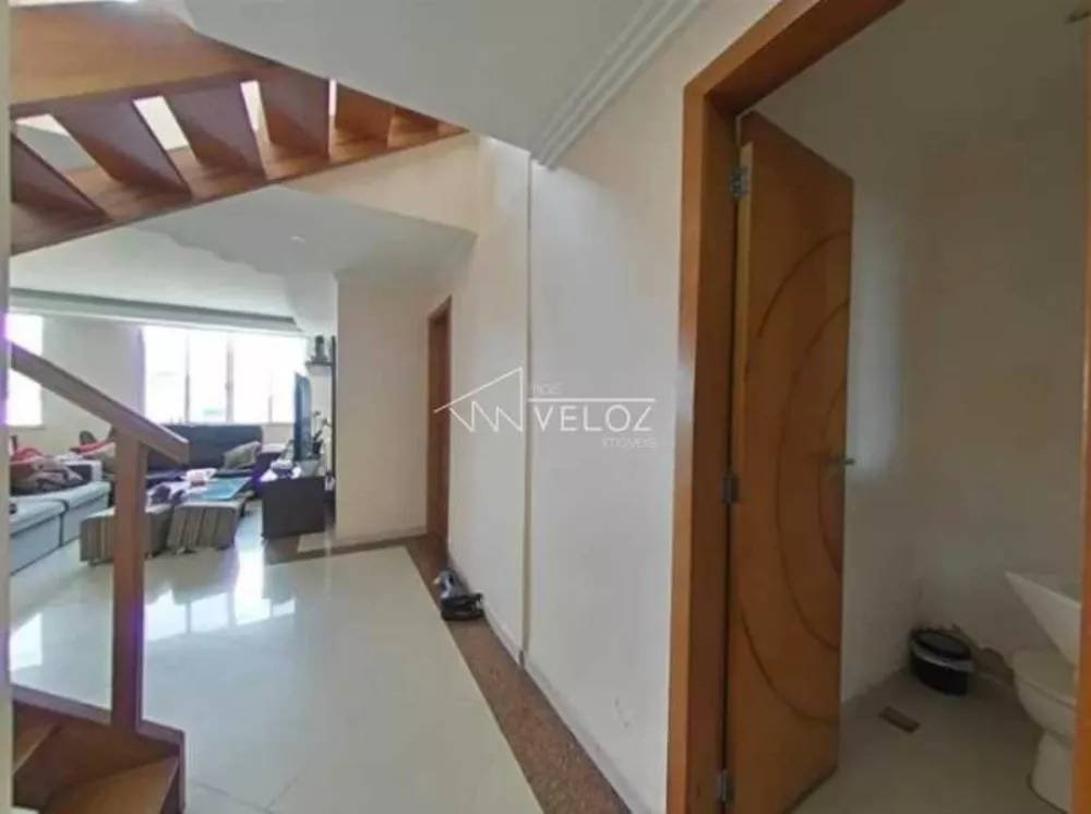 Apartamento à venda com 4 quartos, 267m² - Foto 4