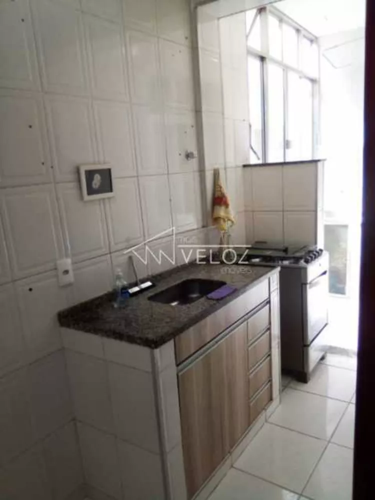 Apartamento à venda com 1 quarto, 35m² - Foto 2