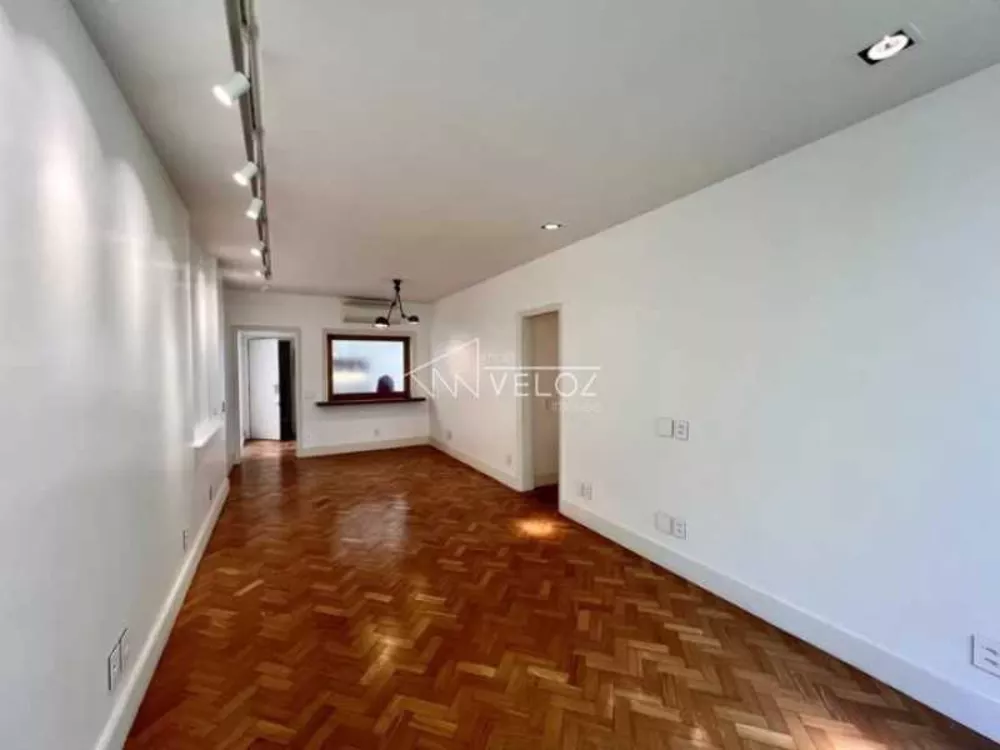 Apartamento à venda com 3 quartos, 104m² - Foto 3