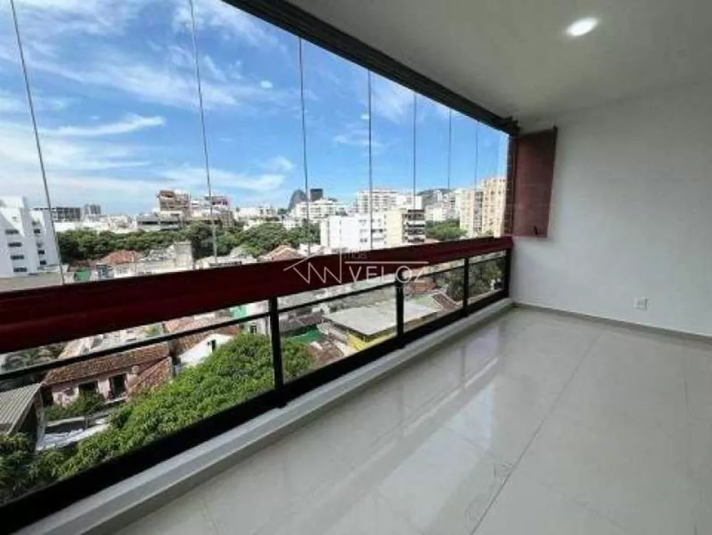 Cobertura à venda com 4 quartos, 200m² - Foto 2