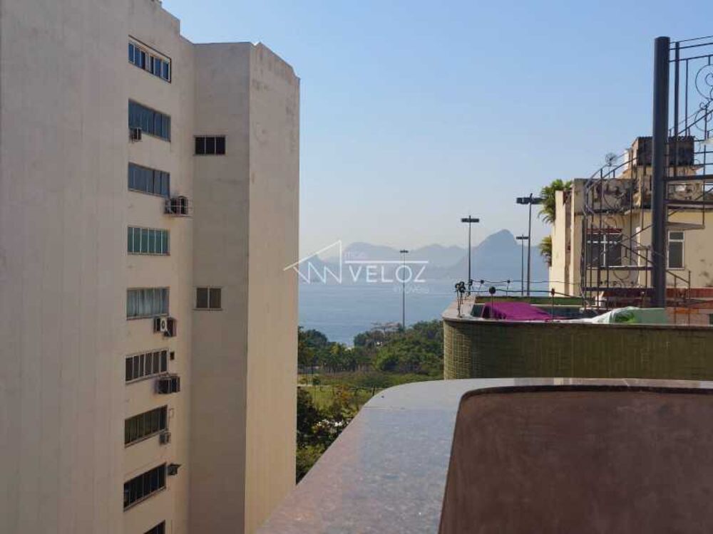 Apartamento à venda com 3 quartos, 176m² - Foto 11