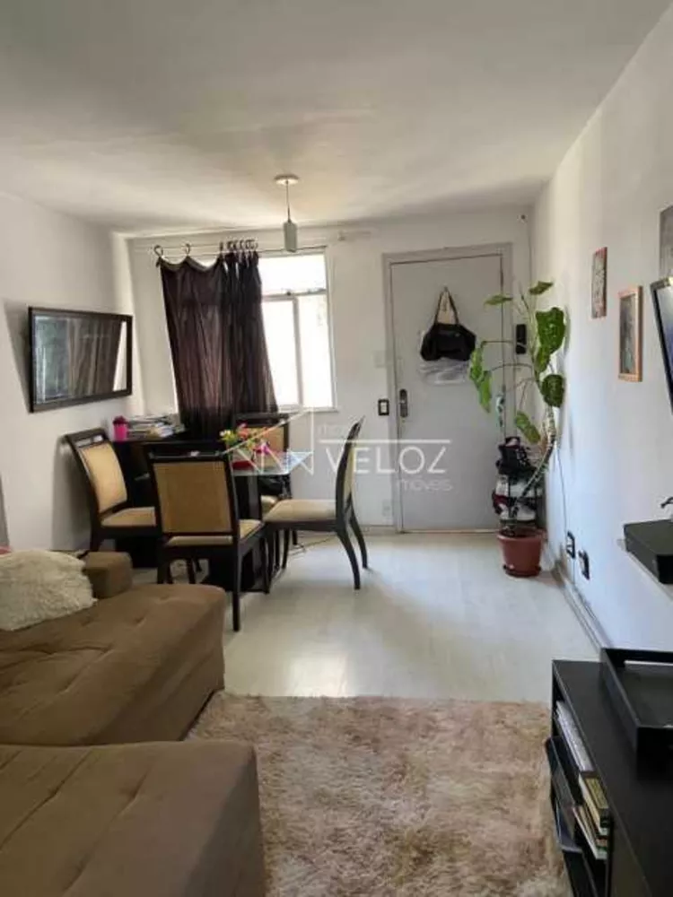 Apartamento à venda com 1 quarto, 37m² - Foto 2