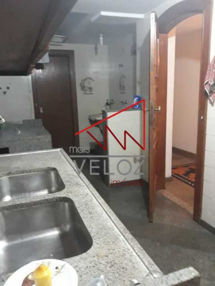 Apartamento à venda com 4 quartos, 137m² - Foto 1