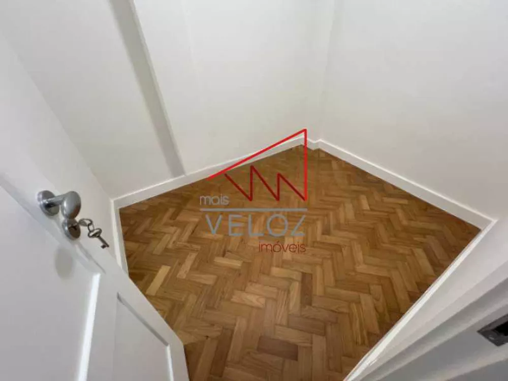 Apartamento à venda com 3 quartos, 230m² - Foto 11