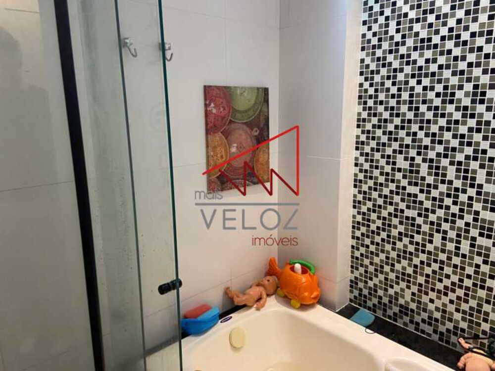 Apartamento à venda com 3 quartos, 134m² - Foto 9
