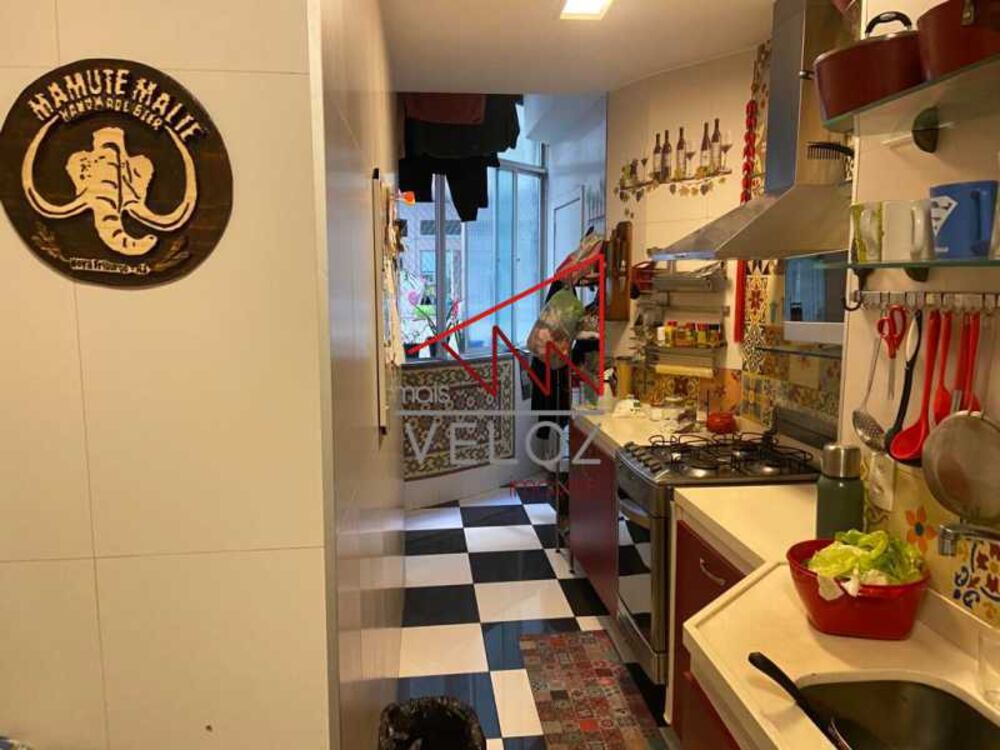 Apartamento à venda com 3 quartos, 134m² - Foto 11