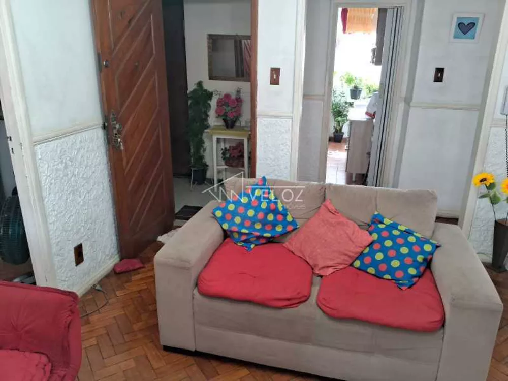 Apartamento à venda com 3 quartos, 90m² - Foto 1