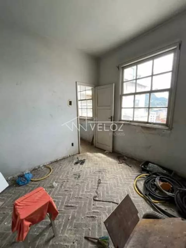 Apartamento à venda com 1 quarto, 33m² - Foto 1