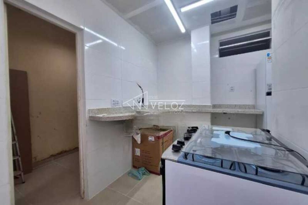 Apartamento à venda com 3 quartos, 90m² - Foto 3