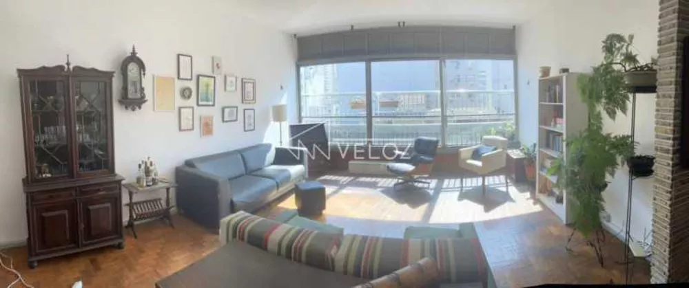 Apartamento à venda com 3 quartos, 131m² - Foto 2