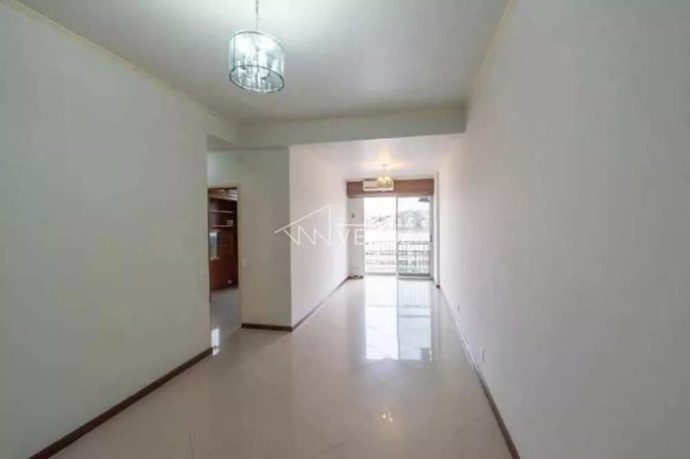 Apartamento à venda com 2 quartos, 63m² - Foto 1