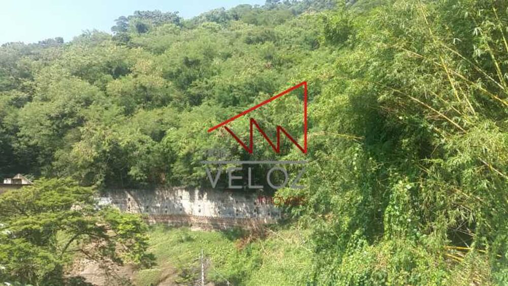 Casa à venda com 4 quartos, 200m² - Foto 3