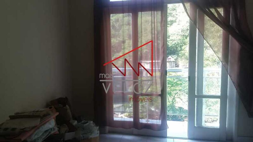 Casa à venda com 4 quartos, 200m² - Foto 7