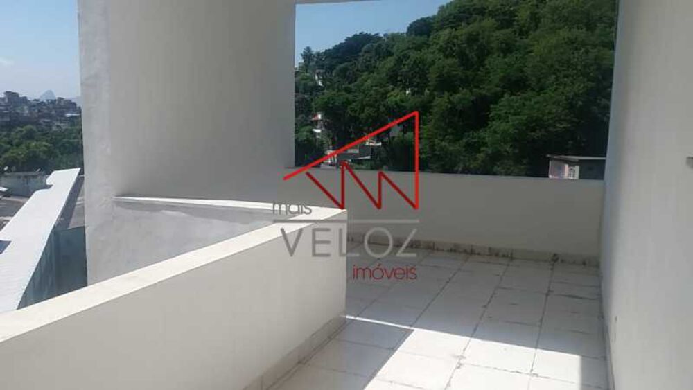 Casa à venda com 4 quartos, 200m² - Foto 4