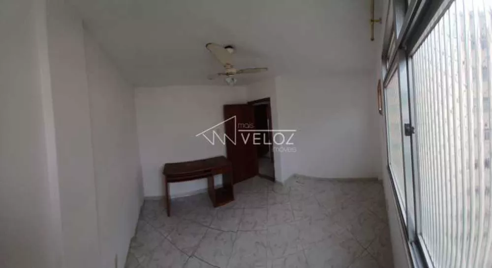 Apartamento à venda com 3 quartos, 68m² - Foto 1