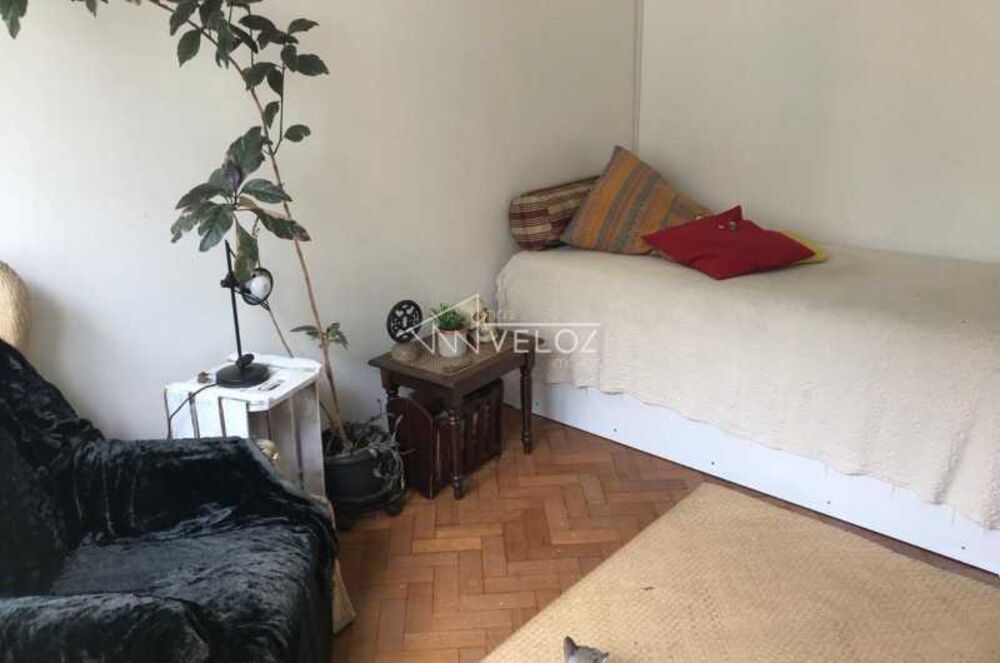 Apartamento à venda com 3 quartos, 75m² - Foto 12