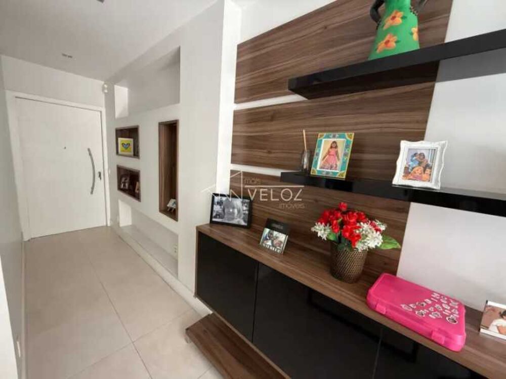 Apartamento à venda com 3 quartos, 100m² - Foto 4