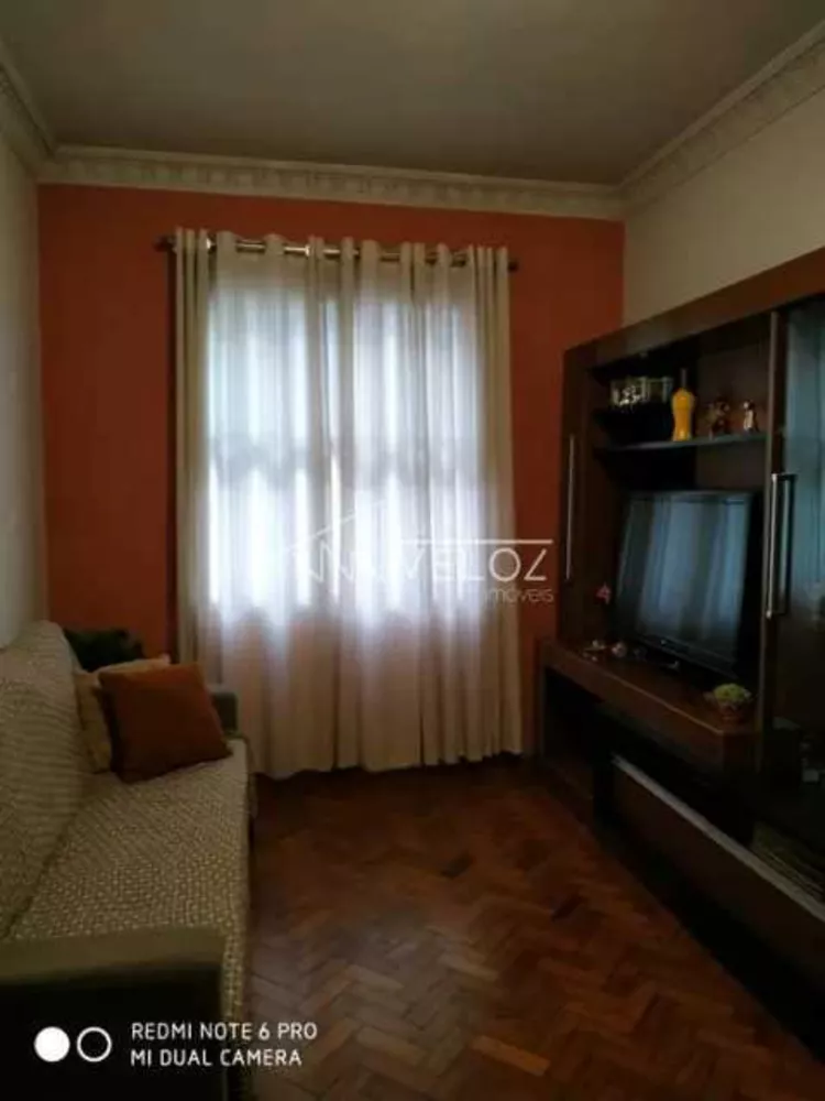 Apartamento à venda com 1 quarto, 50m² - Foto 2