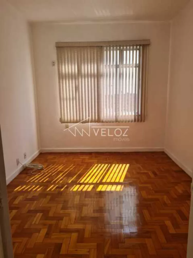 Apartamento à venda com 2 quartos, 81m² - Foto 2