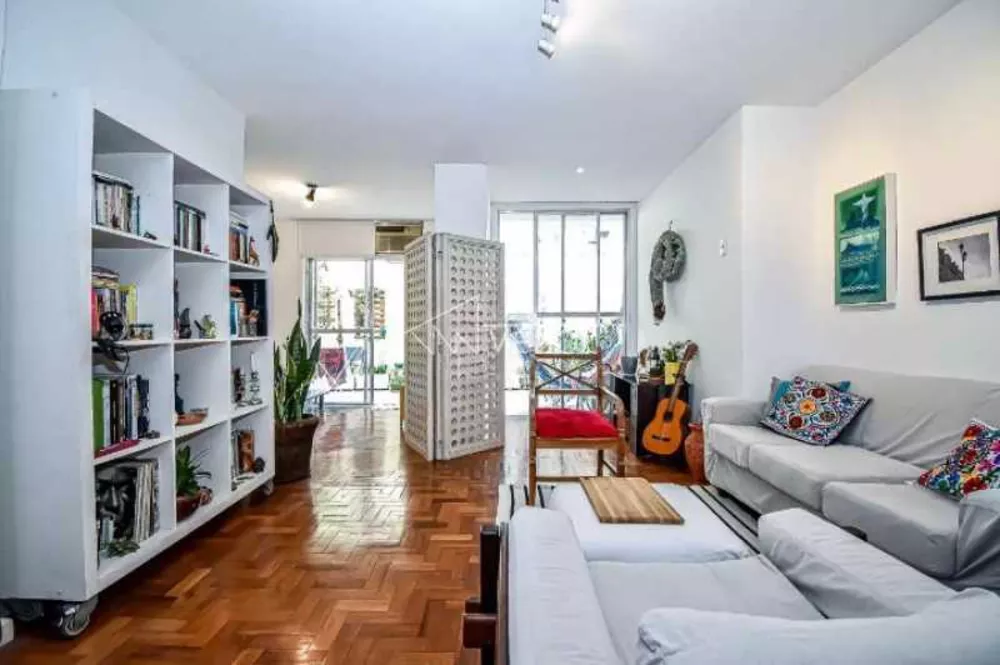 Apartamento à venda com 3 quartos, 108m² - Foto 1