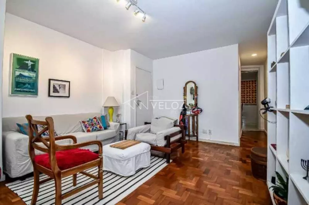 Apartamento à venda com 3 quartos, 108m² - Foto 3