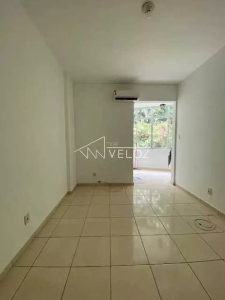 Apartamento à venda com 1 quarto, 42m² - Foto 3