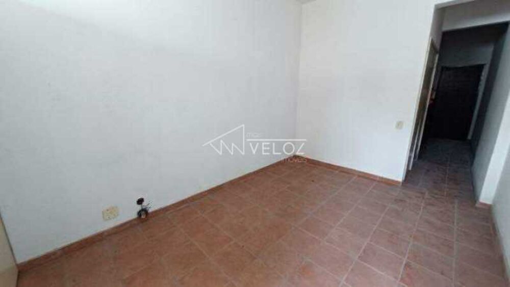Conjunto Comercial-Sala à venda com 1 quarto, 30m² - Foto 4