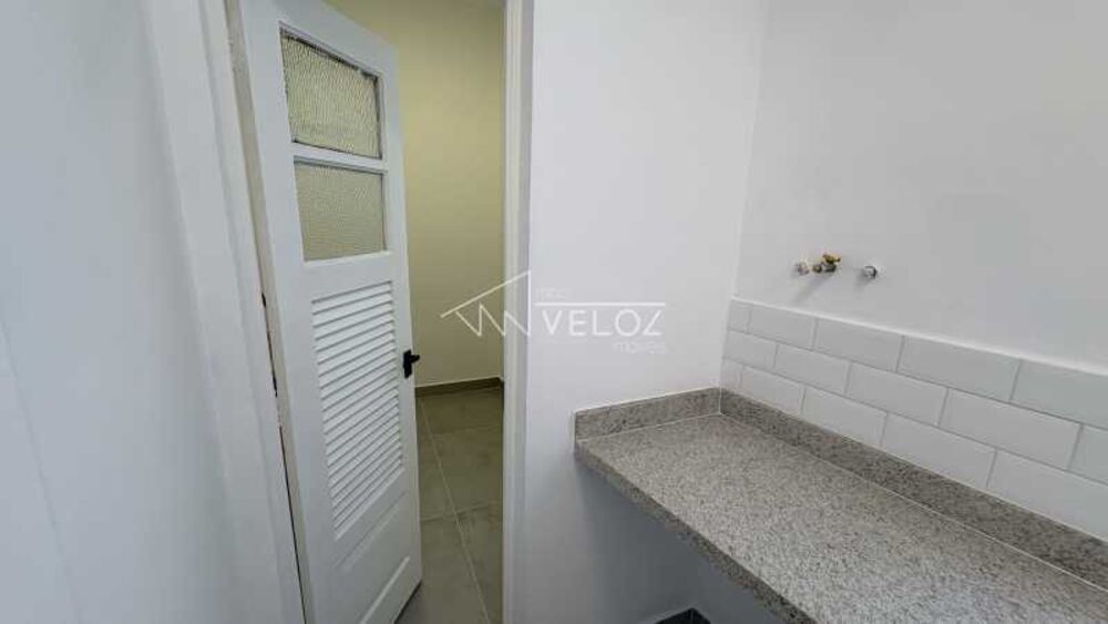 Apartamento à venda com 3 quartos, 117m² - Foto 3