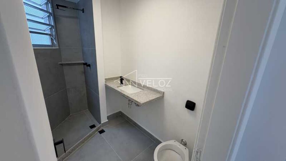Apartamento à venda com 3 quartos, 117m² - Foto 7