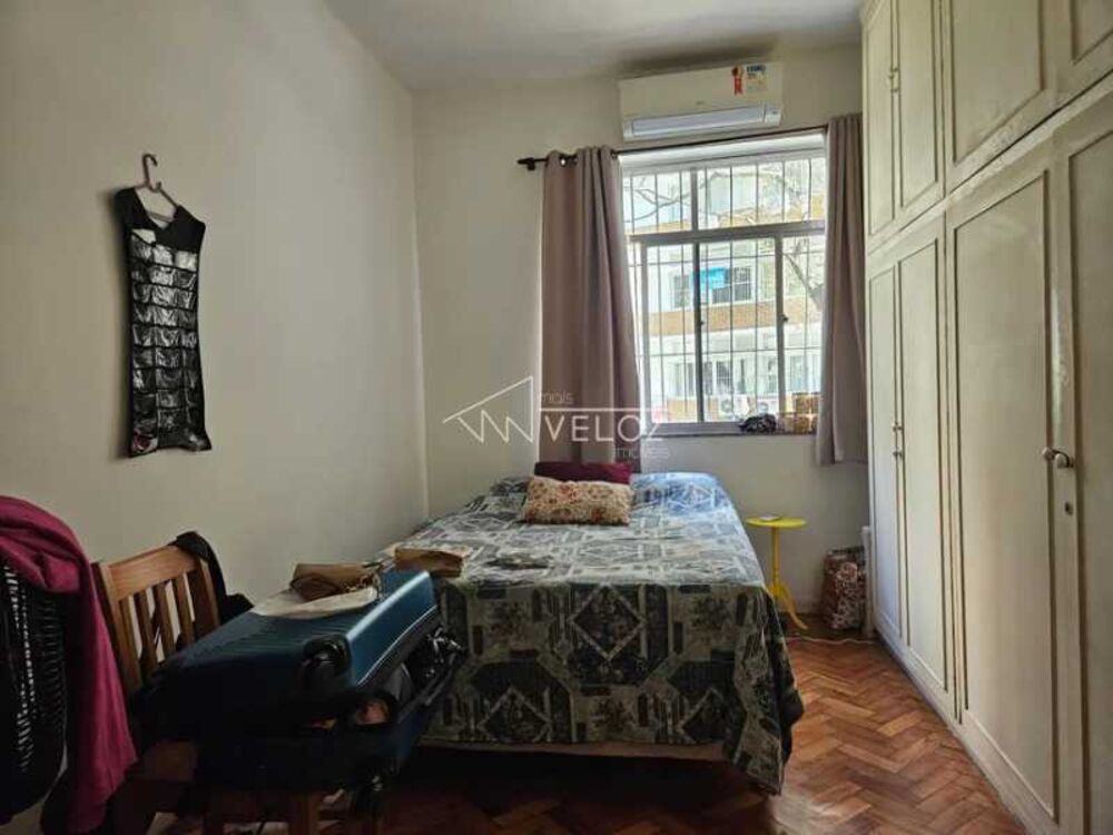 Apartamento à venda com 3 quartos, 146m² - Foto 6