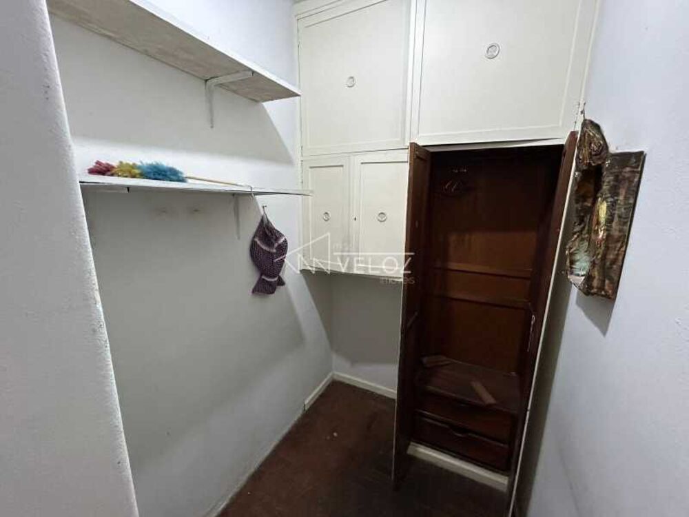 Apartamento à venda com 3 quartos, 248m² - Foto 11